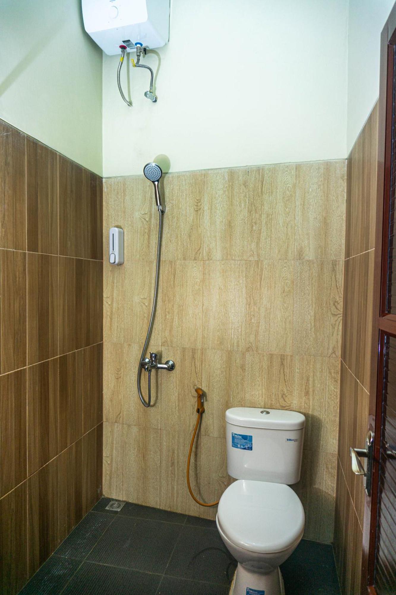 Grand Khalifah Guesthouse Sumbawa Dış mekan fotoğraf