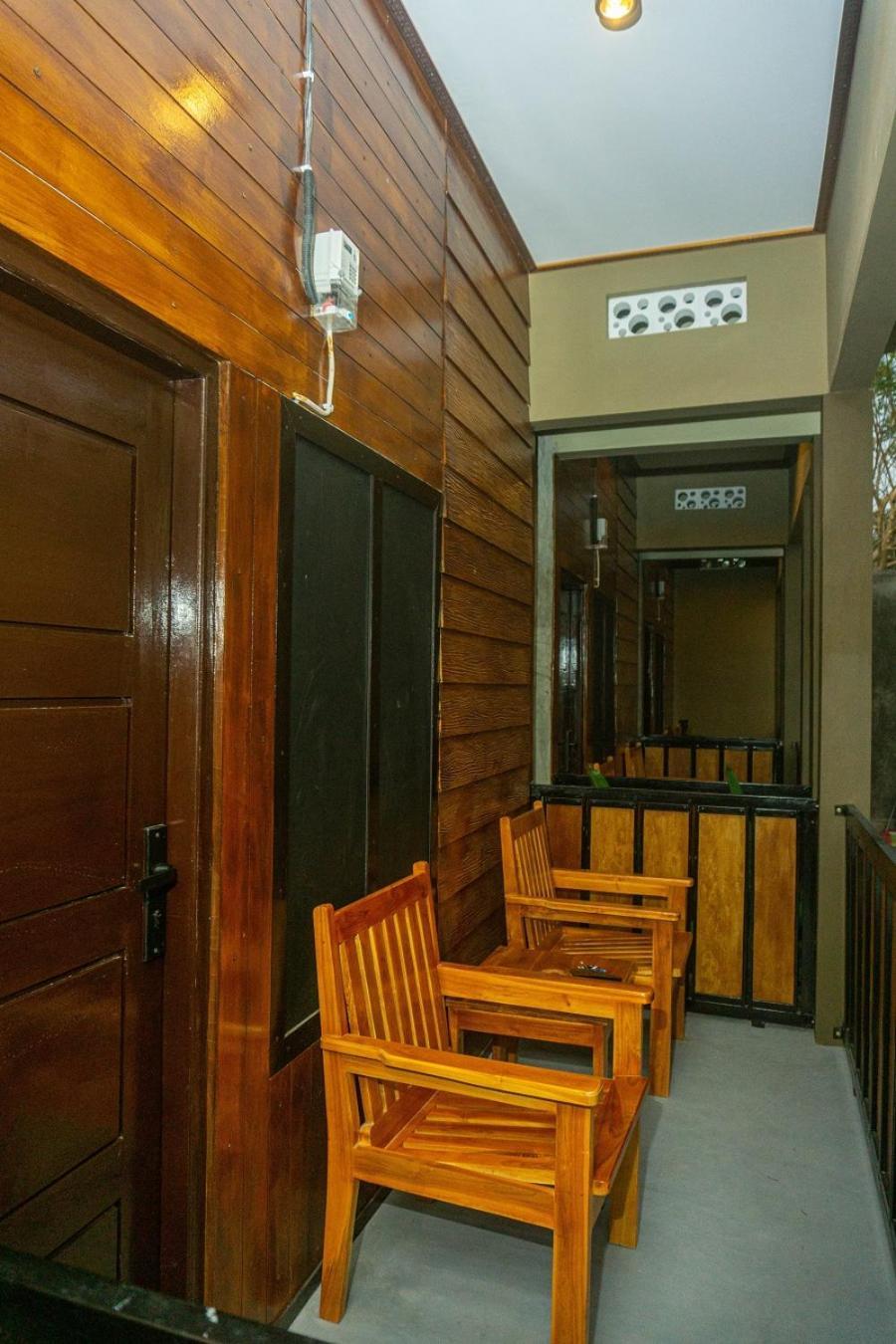 Grand Khalifah Guesthouse Sumbawa Dış mekan fotoğraf
